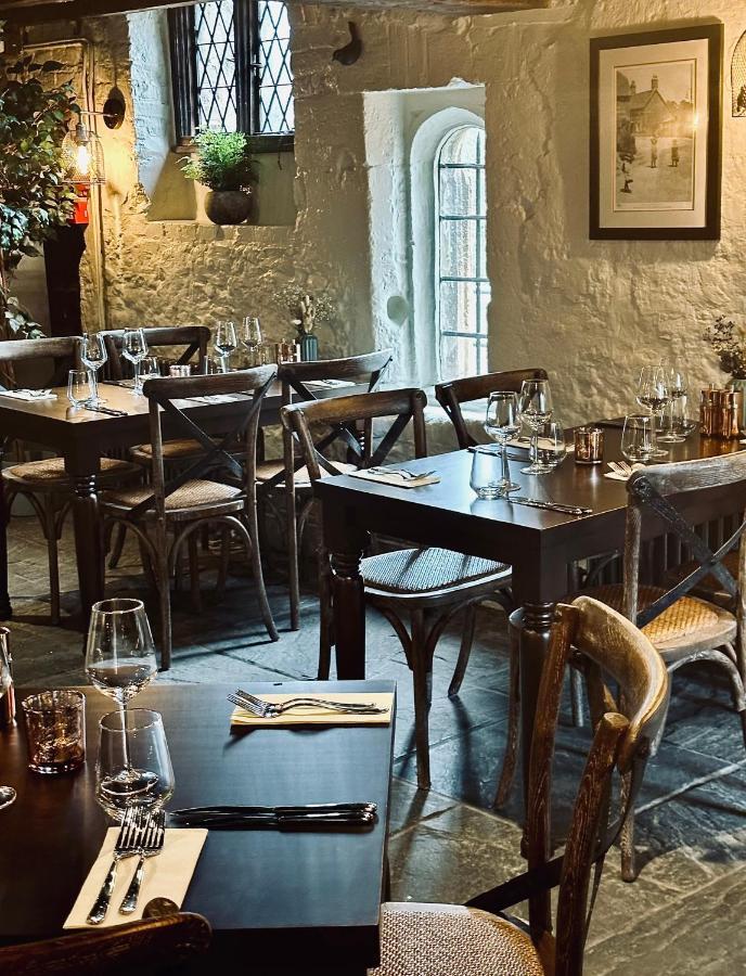 The Old Mill Hotel Salisbury Buitenkant foto