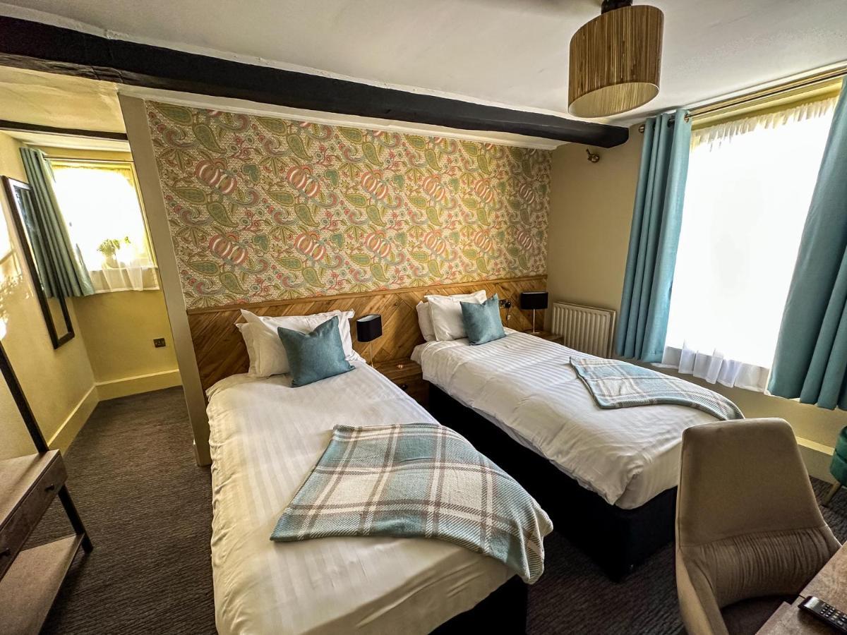 The Old Mill Hotel Salisbury Buitenkant foto