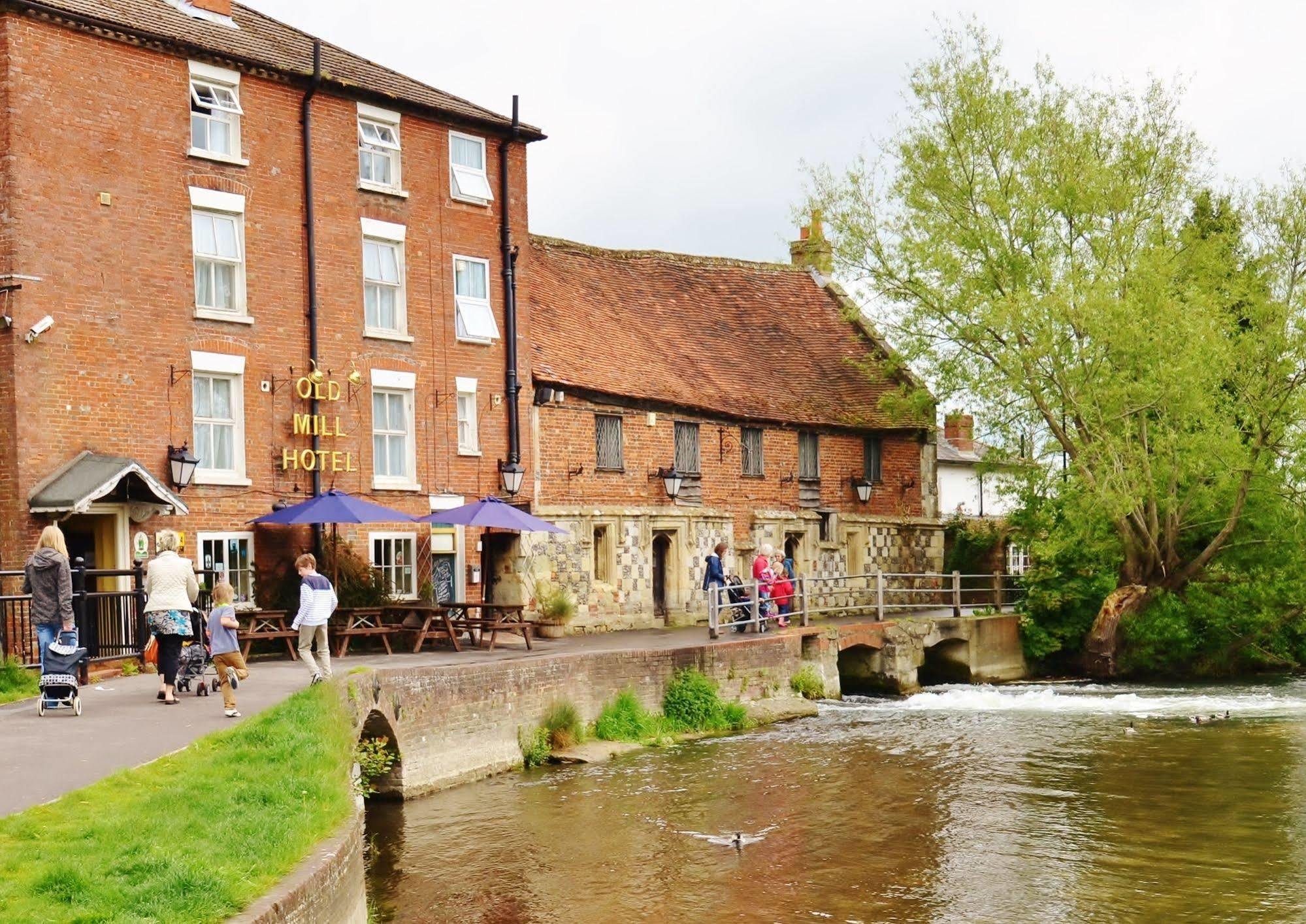 The Old Mill Hotel Salisbury Buitenkant foto
